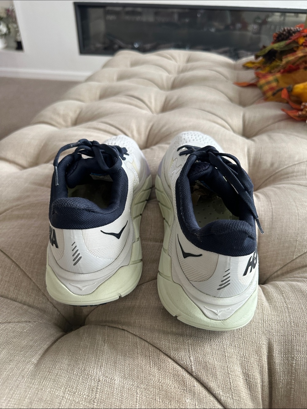 Hoka White and Navy Lightweight Cushioned Running Shoes - Picture 2 of 7